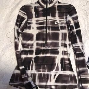 Nike long sleeve running jacket. Never worn. SizeM